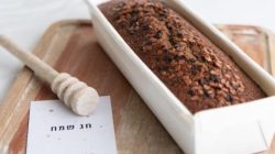 עוגת דבש אגוזים